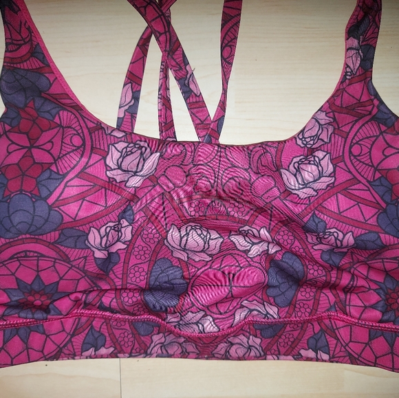 Lululemon Energy Bra - Picture 2 of 6